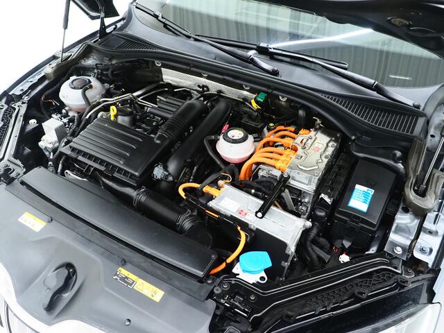 Skoda SUPERB Combi 1.4 TSI iV 218PK | Camera | Trekhaak | Keyless | Adaptive Cruise | BLIS | DAB | Carplay