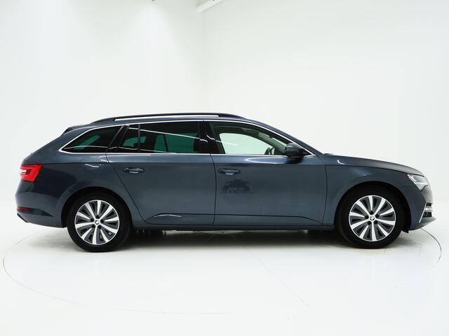 Skoda SUPERB Combi 1.4 TSI iV 218PK | Camera | Trekhaak | Keyless | Adaptive Cruise | BLIS | DAB | Carplay