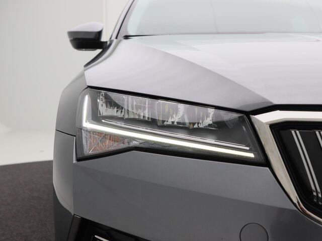 Skoda SUPERB Combi 1.4 TSI 218 Pk iV Business Edition Plus | Adaptive Cruise | Carplay | Sensoren | Stoel Verwarming | Climate Control | 17 Inch | 95.827 Km!!