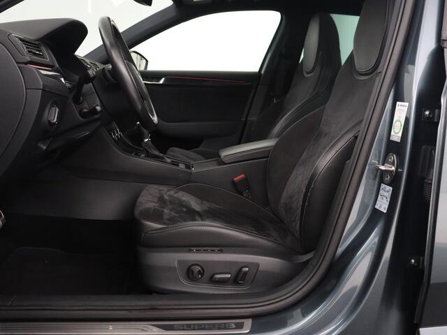 Skoda SUPERB Combi 2.0 TDI 4x4 Sportline Business | Panoramadak | Adaptive Cruise | Memory | Navigatie | Carplay | Camera | Alcantara | LED | Stoel & Stuurverwarming
