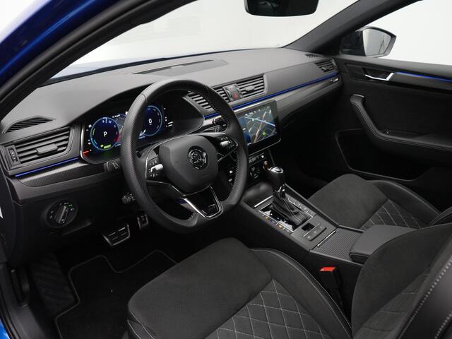 Skoda SUPERB Combi 1.4 TSI iV 218 pk DSG Sportline Business | Panoramadak | Trekhaak | Geheugenstoelen | Navigatie Columbus | Adaptief onderstel | Rondomzicht camera