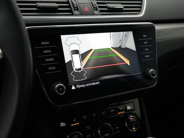 Skoda SUPERB Combi 1.4 TSI iV 218 pk DSG Business Edition Plus | Geheugenstoel | Matrix LED | Stoel-/achterbankverwarming | Achteruitrijcamera | Navigatie