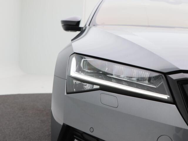 Skoda SUPERB Combi 1.4 TSi 218 Pk Automaat iV Sportline Business | Panorama Dak | Alcantara Leder | Elektrische Stoelen met Geheugen | Trekhaak | Adaptive Cruise | Camera | 19 Inch