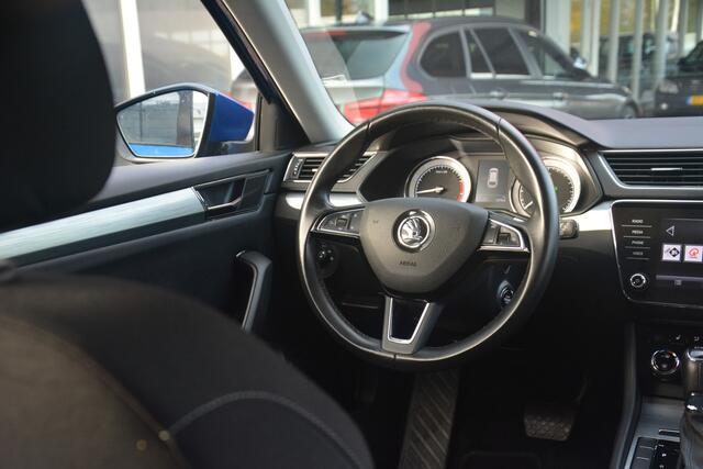 Skoda SUPERB Combi 1.5 TSI ACT Business Edition | Carplay | Clima | Stoelverwarming | PDC V+A | Cruise-control |