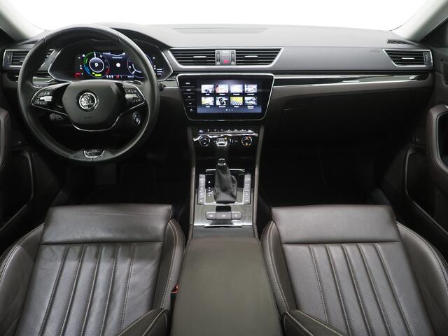 Skoda SUPERB Combi 1.4 TSI iV Laurin & Klement | Panoramadak | Massage | Canton | Camera | Keyless | Adaptive Cruise | Carplay