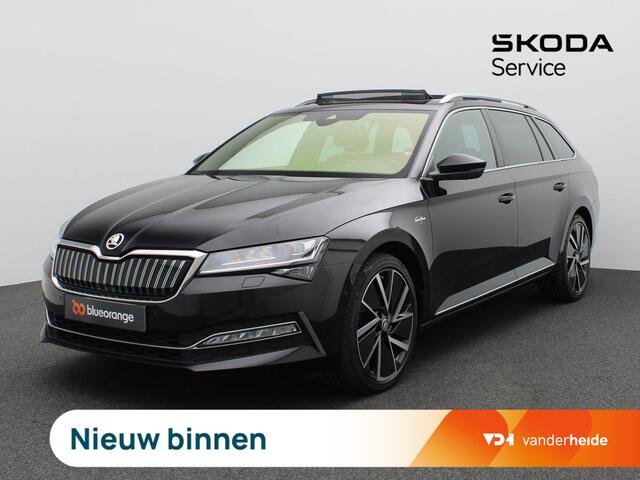 Skoda SUPERB Combi 1.4 TSI iV Laurin & Klement 218PK Pano-Schuifdak, Trekhaak, 360gr. Camera, 19" LM Velgen, Stoel-Stuurverwarming, Stoelkoeling, Elektrische stoelen met memory, Keyless, Matrix LED-Verlichting, Navi