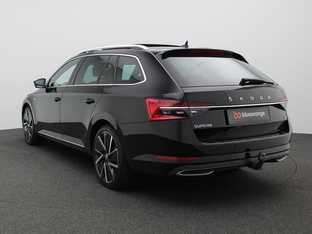 Skoda SUPERB Combi 1.4 TSI iV Laurin & Klement 218PK Pano-Schuifdak, Trekhaak, 360gr. Camera, 19" LM Velgen, Stoel-Stuurverwarming, Stoelkoeling, Elektrische stoelen met memory, Keyless, Matrix LED-Verlichting, Navi