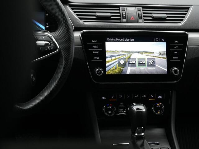 Skoda SUPERB Combi 1.4 TSI iV 218 pk DSG Business Edition | Geheugenstoel | Matrix LED | Stuur-/achterbankverwarming | Achteruitrijcamera