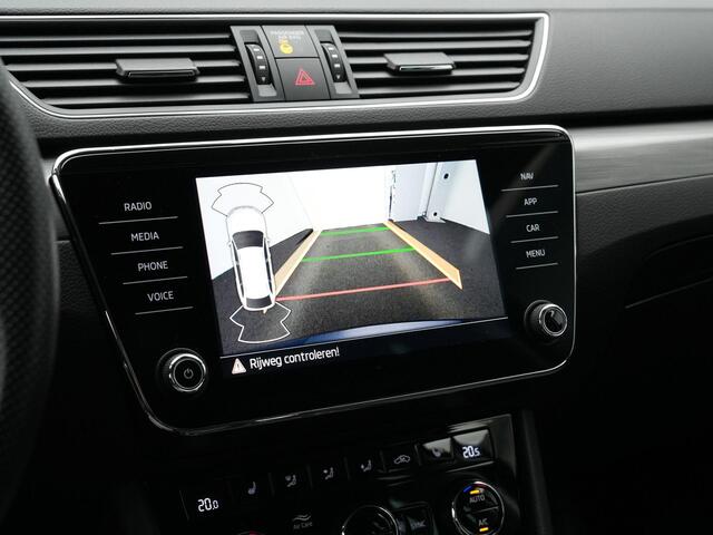 Skoda SUPERB Combi 1.4 TSI iV 218 pk DSG Business Edition | Geheugenstoel | Matrix LED | Stuur-/achterbankverwarming | Achteruitrijcamera