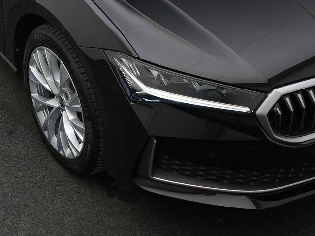 Skoda SUPERB Combi 1.5 TSI MHEV 150 pk DSG Selection | Trekhaak | Achteruitrijcamera | Stoelverwarming | Adaptive Cruise