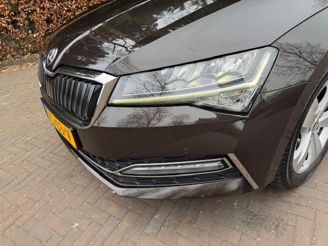 Skoda SUPERB COMBI 1.4TSI Iv Business Edition Plus/VIRTDASH/NAVIGATIE/MATRIX LED