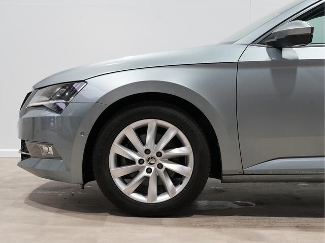 Skoda SUPERB Combi 1.5 TSI 150pk DSG ACT Business Trekhaak Navigatie MemorySeat Leer Canton Privacy glass 72