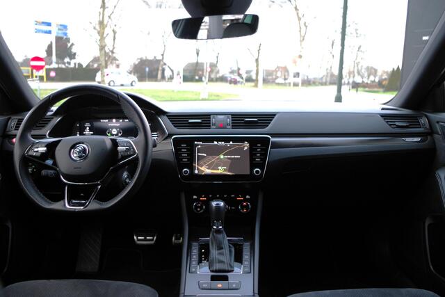 Skoda SUPERB Combi 1.4 TSI 218 PK iV Sportline BNS PHEV, Trekhaak, Memory, 4 x Stoelverwarming