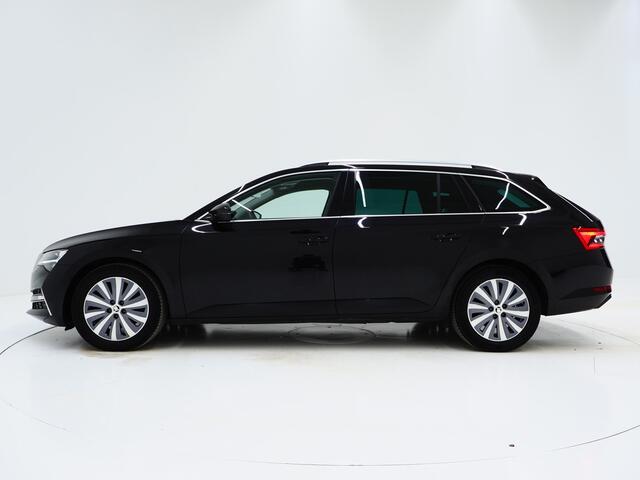 Skoda SUPERB Combi 1.4 TSI iV 218PK Style | Camera | Trekhaak | Keyless | Adaptive Cruise | Memory | Virtual | Carplay