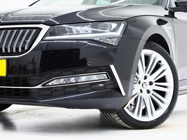 Skoda SUPERB Combi 1.4 TSI iV Laurin & Klement | Canton | Leder | Camera | Keyless | Adaptive Cruise | Virtual | Memory | Carplay