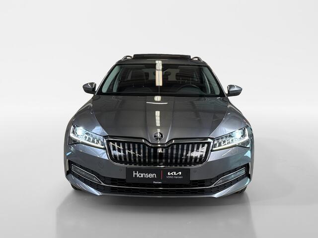 Skoda SUPERB Combi 1.4 TSI iV Style I Panoramadak I Navi I Elek. Stoelen