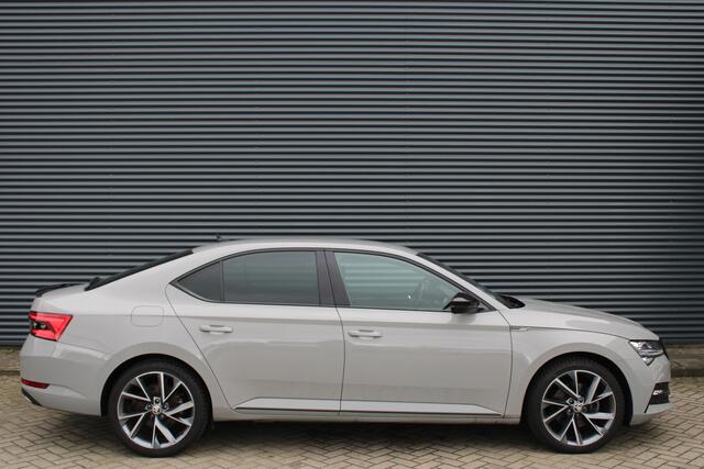 Skoda SUPERB 1.4 TSI iV Sportline Business Full-LED Carplay Virtual Cockpit Elek-trekhaak