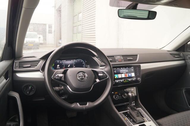 Skoda SUPERB Combi 1.4 TSI iV PHEV Business Edition Plus -NAVI-ECC-
