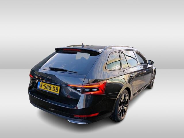 Skoda SUPERB Combi 1.4 TSI iV 218pk Sportline Business DSG Automaat Panoramadak / Navigatie / Camera / LED verlichting / Sport-Comfortstoelen