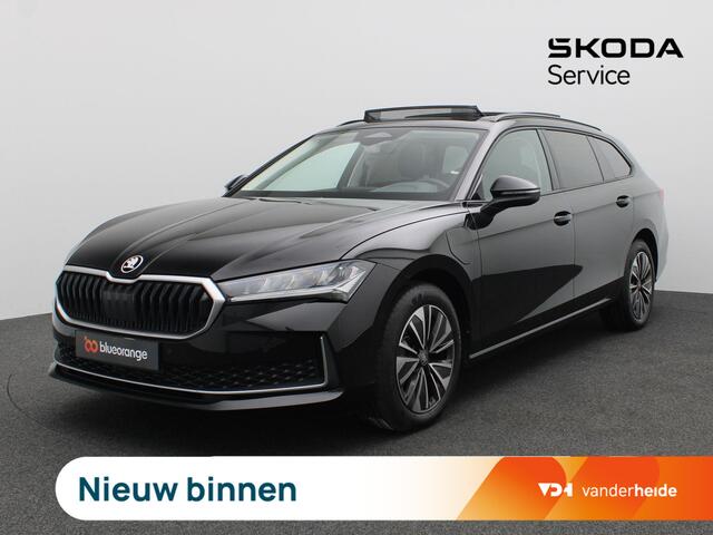 Skoda SUPERB Combi 1.5 TSI PHEV Edition 204PK DSG Pano-Schuifdak, Trekhaak, 17" LM Velgen, Achteruitrijcamera, Side Assist, Navi via Apple Carplay/Android Auto, Stoelverwarming