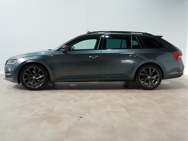 Skoda SUPERB Combi 1.4 TSI iV 218pk Sportline Business Pano. Navi. Trekhaak 360 Camera stoel/Stuurverw. Android/Carplay 240