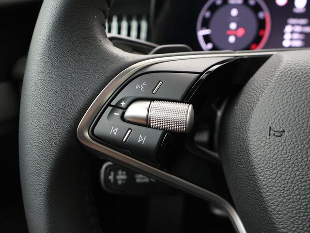 Skoda SUPERB First Edition 1.5 TSI 150 pk DSG | Massagestoelen | Adaptieve cruise control | 18'' Lichtmetalen velgen | Achteruitrijcamera |