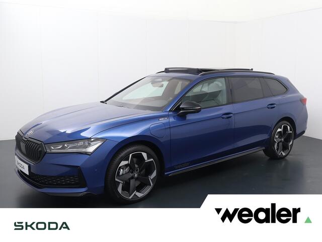 Skoda SUPERB Combi Sportline Business 1.5 TSI PHEV 204 PK DSG Automaat | Panorama dak | Suite Sport Leder | 19" lichtmetalen velgen | Trekhaak | Canton Geluidssysteem |