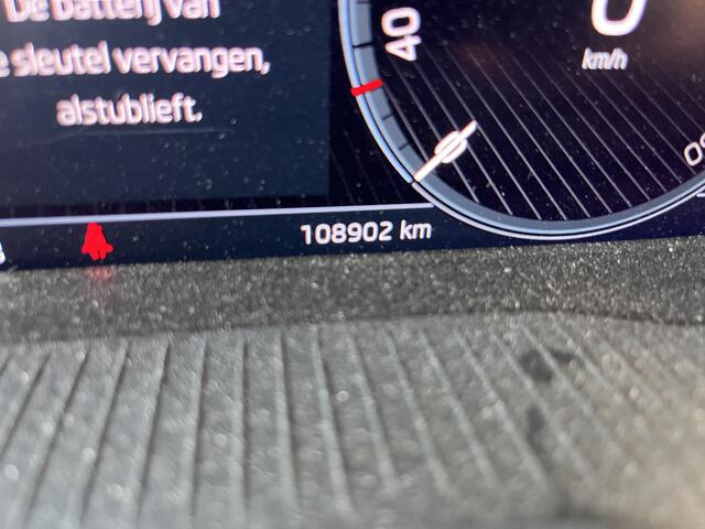 Skoda SUPERB Combi 1.4 TSI iV Style / AUTOMAAT/ PANO/ TREKHAAK/ STANDKACHEL/ MEMORY SEAT/ ELEK.KLEP/ PARK.SENSOR.V+A/ 360 CAMERA/ ACC/ DCC/ STUUR+STOELVERWARM.V+A/ KEYLESS/ SMARTLINK/ DODEHOEK/ NAVI/ DAB/ CLIMA/ LED/ 17'' LMV