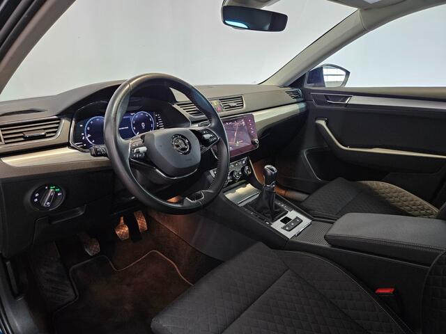 Skoda SUPERB Combi 1.5 TSI ACT Business Edition / Trekhaak / Virtual / NL Auto