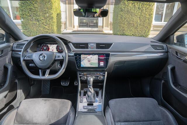 Skoda SUPERB Combi 2.0 TSI 4x4 Sportline TREKHAAK | PANO | ACC | CANTON | DCC | CAMERA