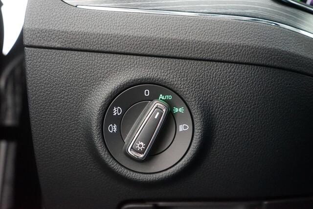 Skoda SUPERB Combi 1.4 TSI iV Business Edition Plus | Eerste eigenaar | Nieuw door ons geleverd en onderhouden