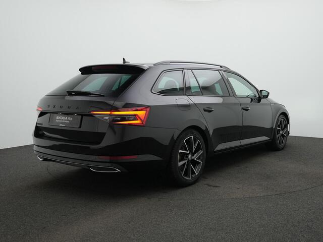 Skoda SUPERB Combi 1.5 TSI 150 pk DSG ACT Limited Sportline Business | Trekhaak | Geheugenstoel | Stuur-/achterbankverwarming