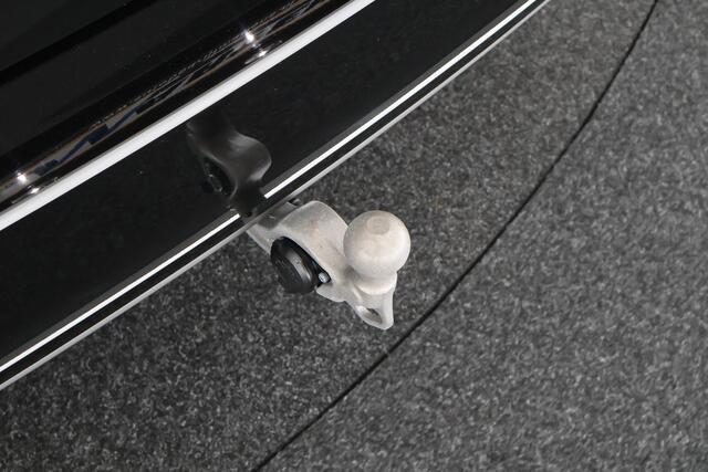 Skoda SUPERB 1.5 TSI PHEV 204pk Laurin & Klement Trekhaak 360Camera Leder Canton Memory Panoramadak Keyless Stoelverwarming Virtual Cockpit