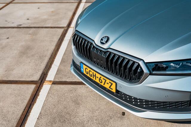 Skoda SUPERB Combi 1.5 TSI MHEV First Edition | TREKHAAK | CAMERA | LED | ALL SEASON BANDEN