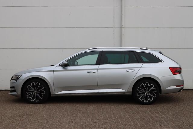 Skoda SUPERB Combi 1.4 TSI Laurin & Klement 218pk DSG6 Stoel voor+ achterverwarming | Trekhaak | Carplay