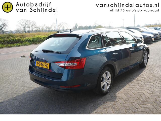 Skoda SUPERB Combi 1.5 TSI ACT 150PK BUSINESS EDITION ORIGINEEL NL DEALER ONDERHOUDEN NAVIGATIE ANDROID-APPLECARPLAY ECC AIRCO CRUISECONTROL BLUETOOTH PARKEERSENSOREN LMV KEYLESS 4X ELECTR.RAMEN-SPIEGELS