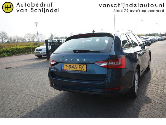 Skoda SUPERB Combi 1.5 TSI ACT 150PK BUSINESS EDITION ORIGINEEL NL DEALER ONDERHOUDEN NAVIGATIE ANDROID-APPLECARPLAY ECC AIRCO CRUISECONTROL BLUETOOTH PARKEERSENSOREN LMV KEYLESS 4X ELECTR.RAMEN-SPIEGELS