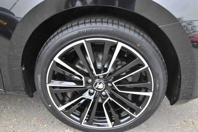 Skoda SUPERB Combi 1.5 TSI ACT Business Edition , VIRTUAL COCKPIT , LMV19 , NAVI , CLIMATR , CR CONTR , LED KOPL ,