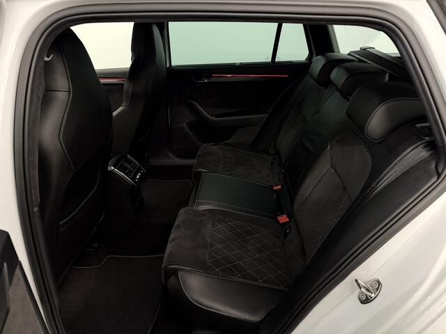 Skoda SUPERB Combi 1.4 TSI iV Sportline Business Half leder, Camera, Apple carplay, Memery stoelen, Stoelverwarming, Keyless start, Cruise control, Virtual desk