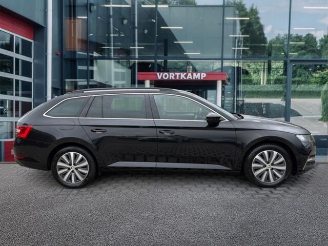 Skoda SUPERB 1.4 TSI iV AMBITION TREKHAAK/CRUISE/STOELVERW/NAVI/CARPLAY