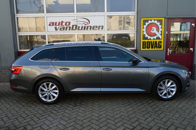 Skoda SUPERB Combi 1.5 TSI ACT Business Edition O.a: PDC, Stoelverw, Stoelgeheugen, Keyless, Carplay, Etc. All-in prijs!
