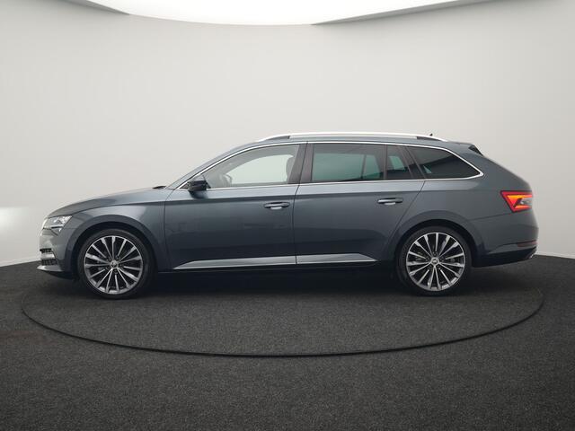 Skoda SUPERB Combi 1.4 TSI iV Laurin & Klement PHEV 218pk Dealer O.H. | Adaptive Cruise | 360 Camera | Canton Audio | Lederen Comfortzetels Memory & Massage & Ventilatie | Sfeerverlichting | Stoelen & Stuur Verwarmd | Apple Carplay | Blis | Keyless | Plug In Hybrid