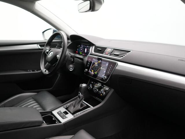 Skoda SUPERB Combi 1.4 TSI iV Ambition PHEV 218pk Dealer O.H. | Camera | Lederen Sportstoelen Memory & Verwarmd | Keyless | Apple Carplay | Virtual Cockpit | Navigatie | Cruise Control | DAB | Plug In Hybrid