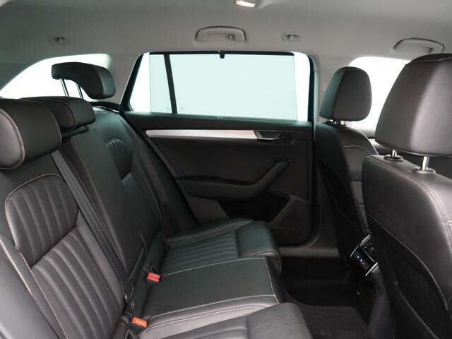 Skoda SUPERB Combi 1.4 TSI iV Ambition PHEV 218pk Dealer O.H. | Camera | Lederen Sportstoelen Memory & Verwarmd | Keyless | Apple Carplay | Virtual Cockpit | Navigatie | Cruise Control | DAB | Plug In Hybrid