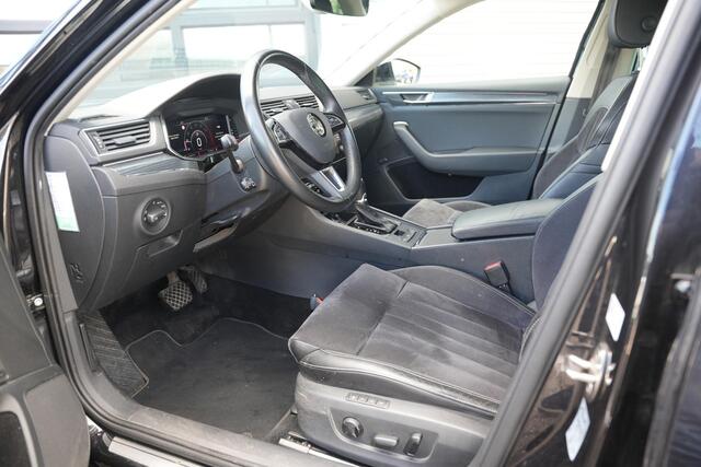 Skoda SUPERB 1.5 TSI ACT Business Edition Adaptieve Cruise Virtual Dash Leer Alcantara
