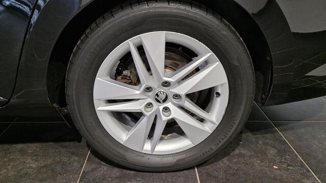 Skoda SUPERB Combi 1.4 TSI iV Sportline Business Panorama dak | Wegklapbare trekhaak |