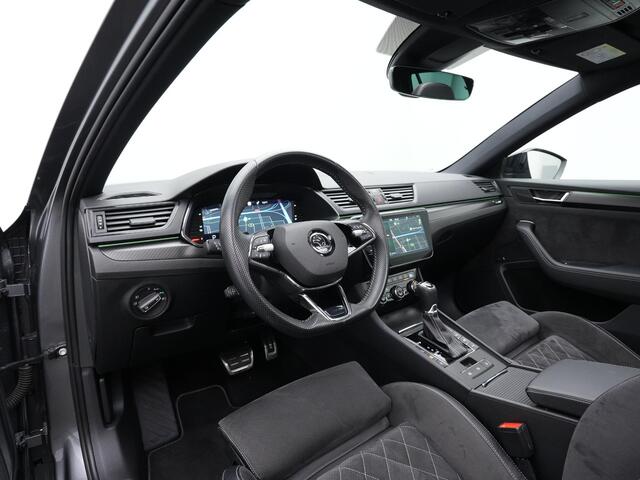 Skoda SUPERB 1.4 TSI iV 218 pk Sportline | Panoramadak | Trekhaak | Navigatie Columbus | Geheugenstoelen | Adaptief onderstel | 360 Camera | Matrix LED | Canton