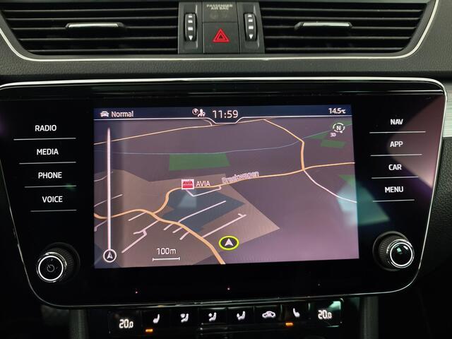 Skoda SUPERB Combi 1.4 TSI iV Business Edition l Schuifdak l Stoel/Stuurverwarming l Camera l Navigatie l