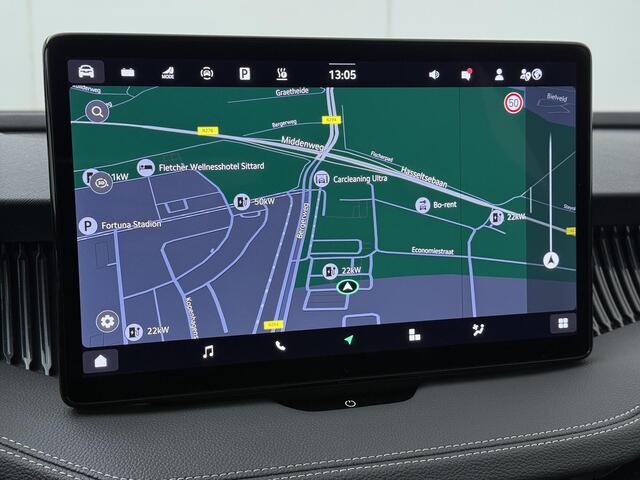 Skoda SUPERB Combi 1.5 TSI PHEV Sportline Business | 204 PK | SoH 100% | Trekhaak wegklapbaar | Panoramadak | Top area view 360 graden camera | Head-up display |