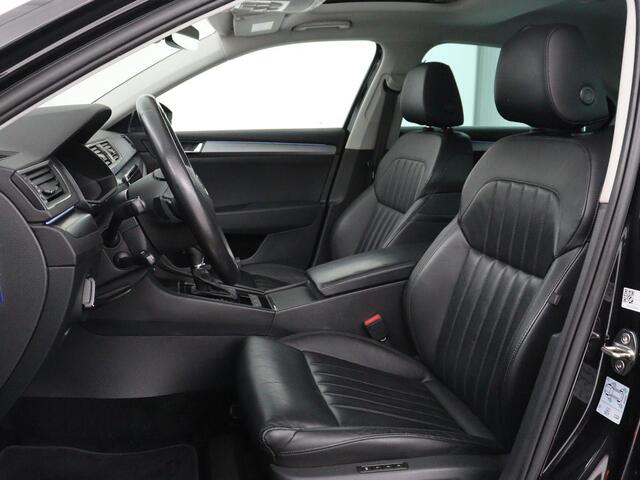 Skoda SUPERB 1.5 TSI Style Business | Panoramadak | Leder | Adaptive cruise | Stoelverwarming | Camera | Bi-Xenon | Navigatie | Dodehoek detectie | Getint glas